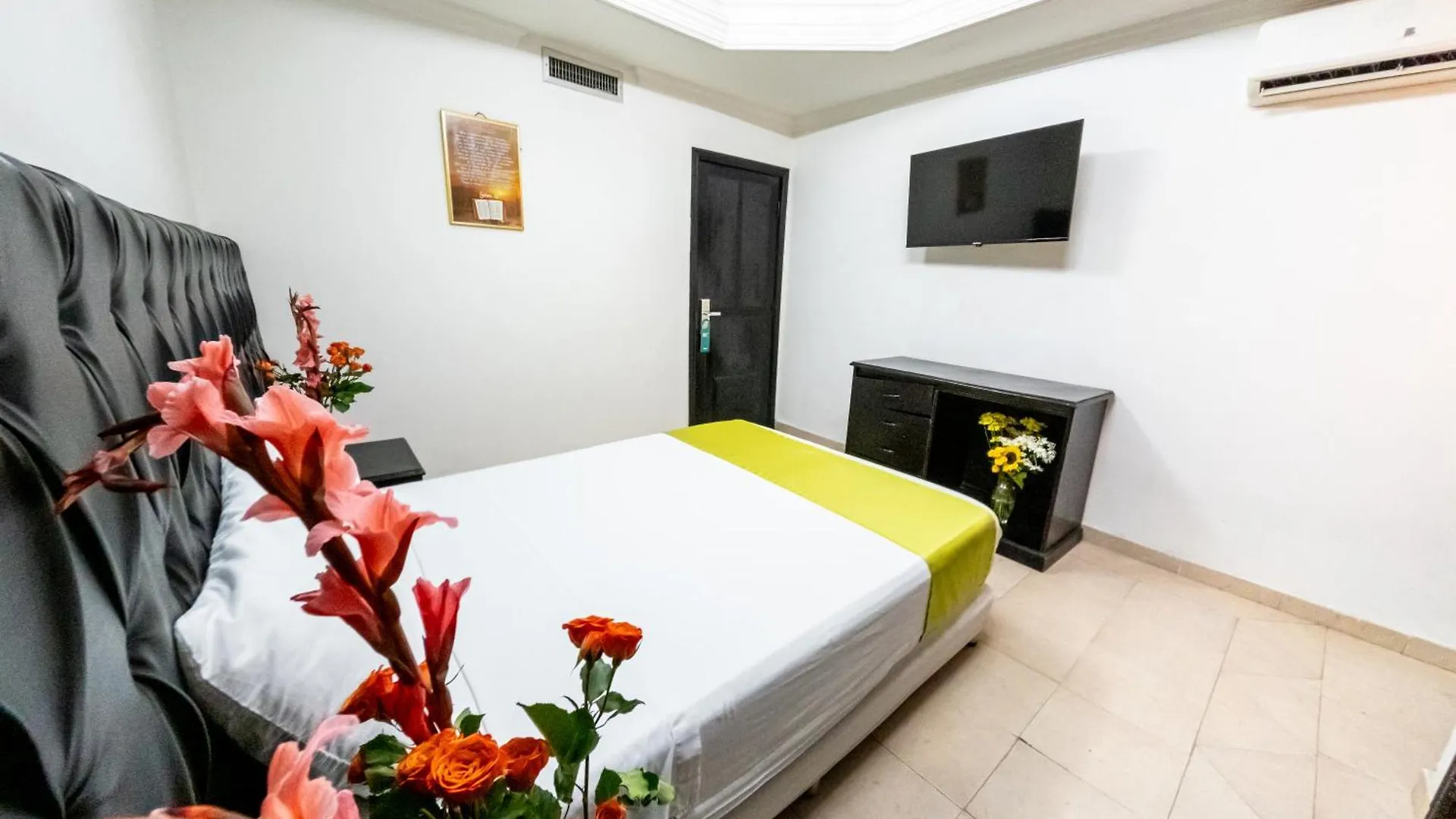 Hotel Caribe Plaza Barranquilla 3*, בארנקווילה