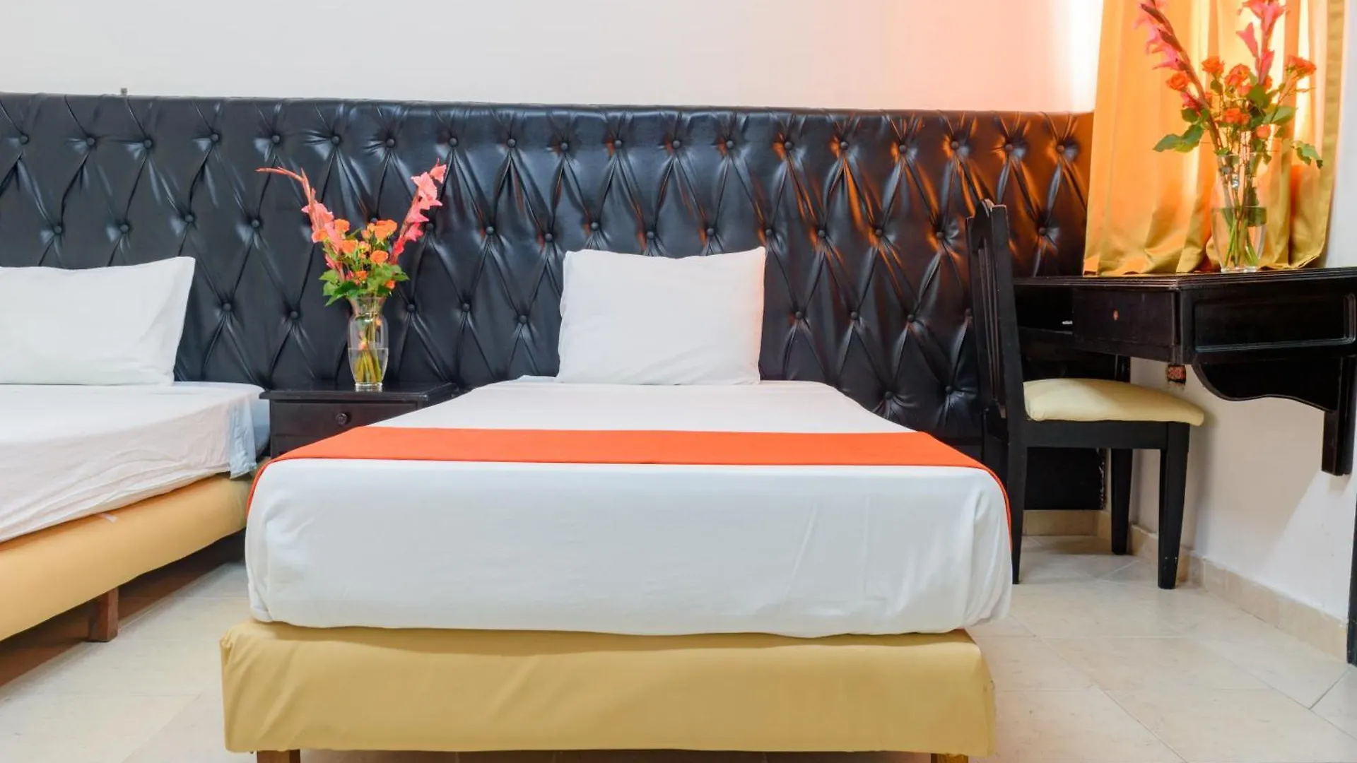 Hotel Caribe Plaza Barranquilla בארנקווילה